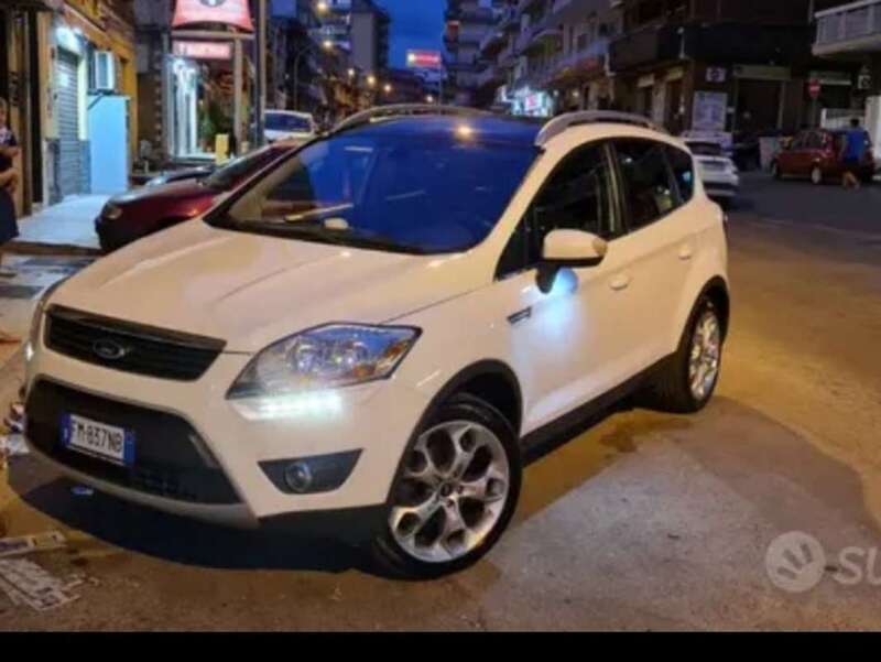 Usato 2010 Ford Kuga 2.0 Diesel 136 CV (10.500 €)