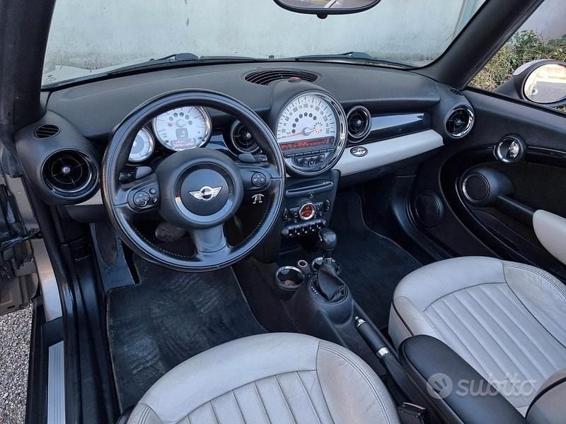 Usata Mini Cooper D Cabriolet 112 CV (82 kW) 2011 Grigio Cabrio
