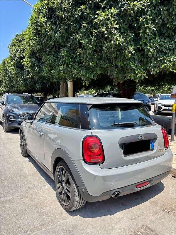 Usata Mini One D Business 95 CV (69 kW) 2015 Utilitaria