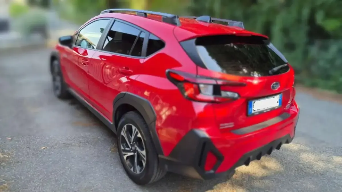 Usata Subaru Crosstrek Style 136 CV (100 kW) 2024 Rosso SUV