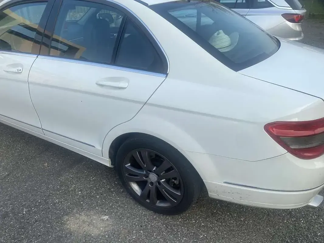 Usata Mercedes C220 Avantgarde 170 CV (125 kW) 2007 Berlina