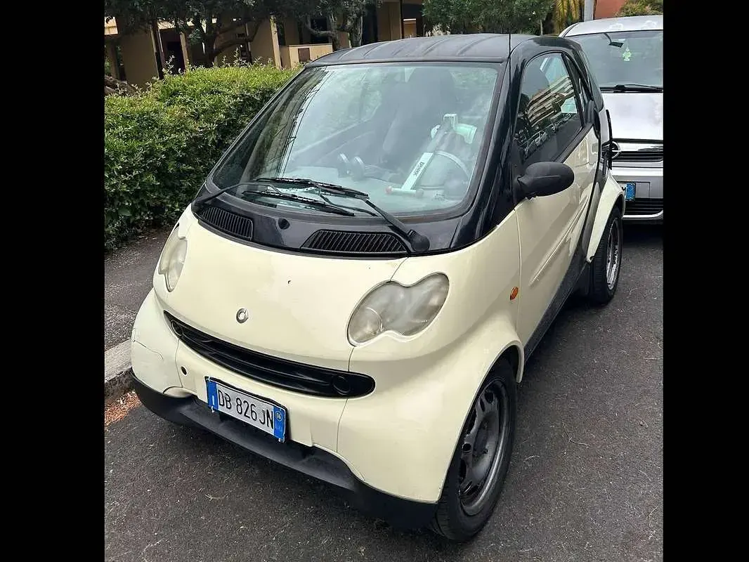 Usata Smart ForTwo Coupé Pulse 41 CV (30 kW) 2006 Beige Coupé