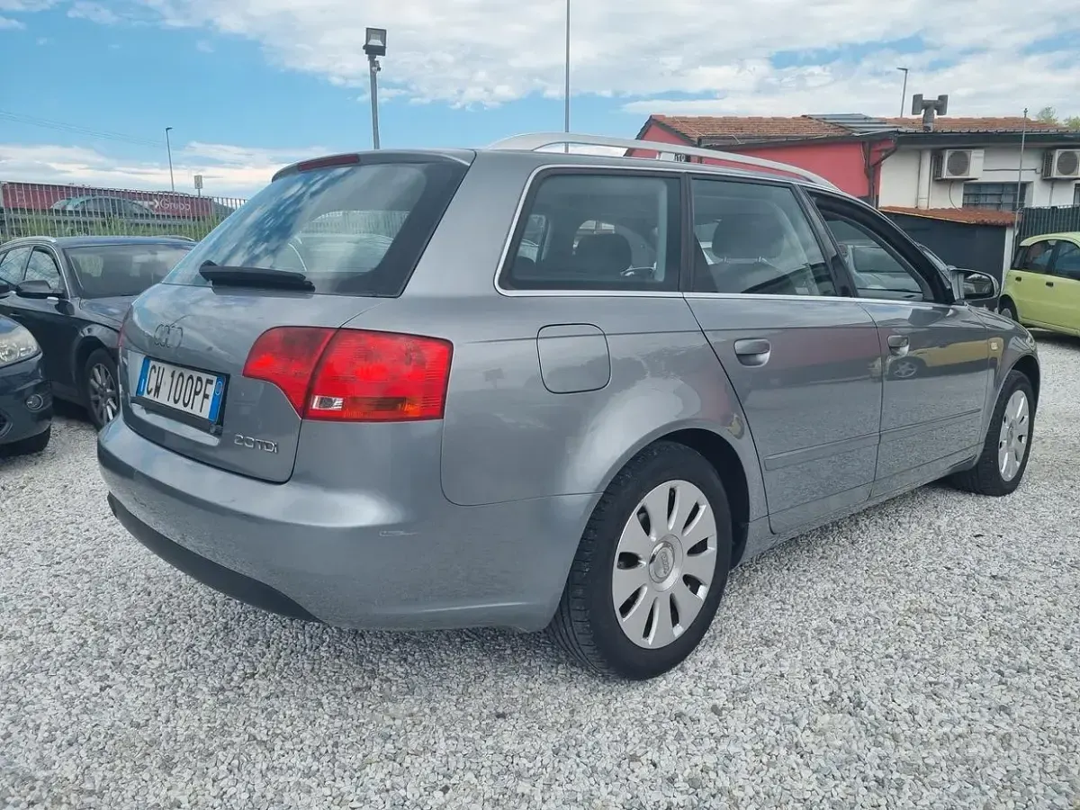 Usata Audi A4 140 CV (102 kW) 2005 Grigio Station wagon