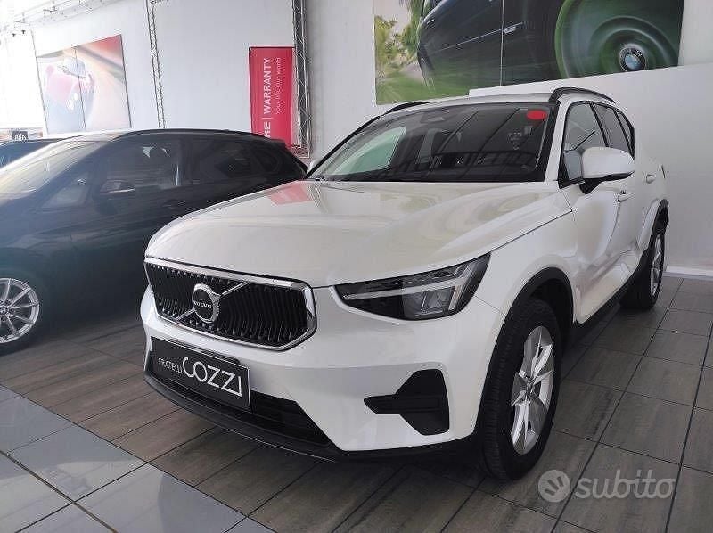 Usata Volvo XC40 163 CV (119 kW) 2023 Bianco SUV