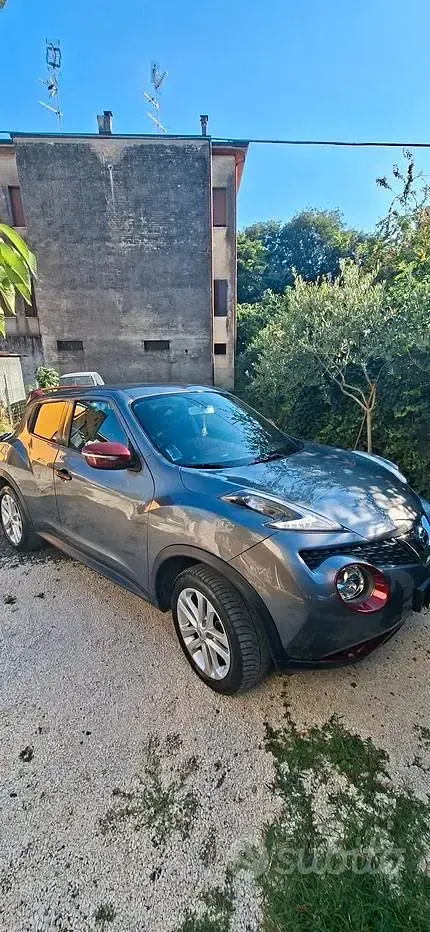 Usata Nissan Juke 110 CV (80 kW) 2014 Grigio SUV