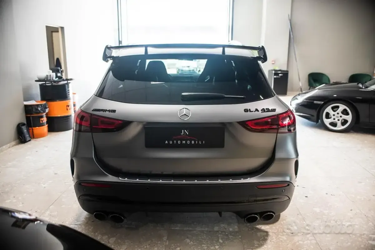 Usata Mercedes CLA45 AMG AMG 421 CV (309 kW) 2021 Grigio Coupé