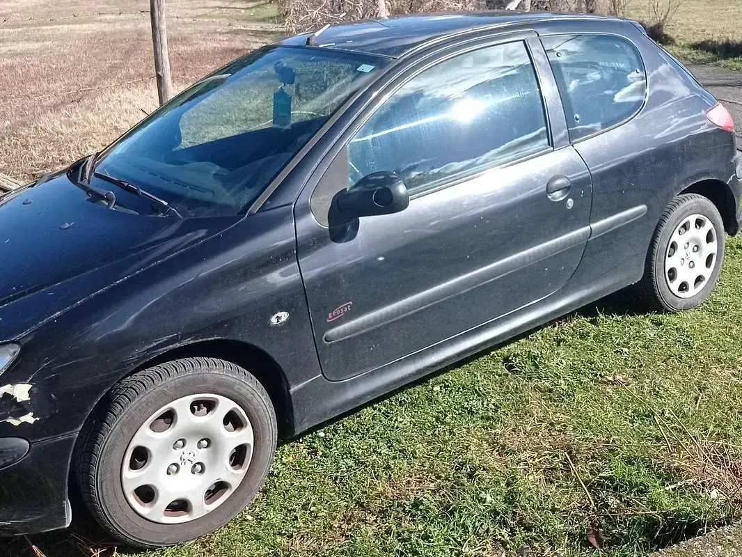 Usata Peugeot 206 75 CV (55 kW) 2006 Nero Berlina