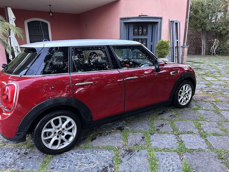 Usata Mini Cooper D Business 116 CV (85 kW) 2016 Other Utilitaria