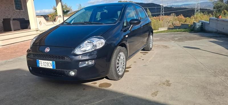 Usata Fiat Punto Street 69 CV (50 kW) 2016 Nero Berlina