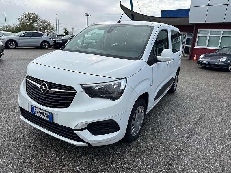 Usata Opel Combo Life 101 CV (74 kW) 2019 Bianco Furgone