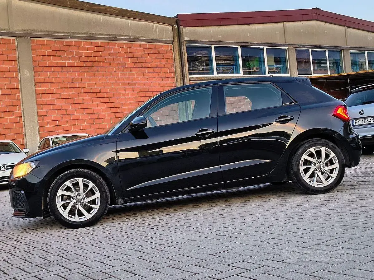 Usata Audi A1 Admired 116 CV (85 kW) 2019 Nero SUV