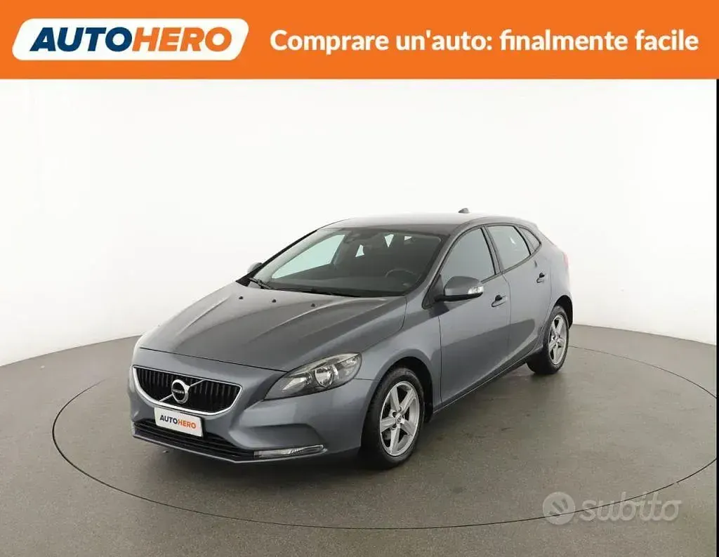 Usata Volvo V40 Kinetic 120 CV (88 kW) 2017 Berlina