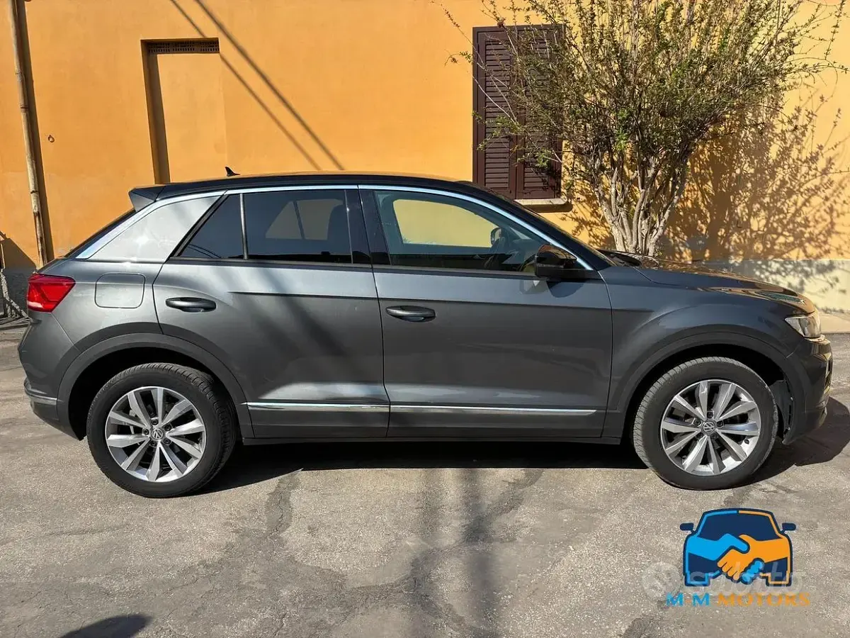 Usata VW T-Roc Style 150 CV (110 kW) 2018 Grigio SUV
