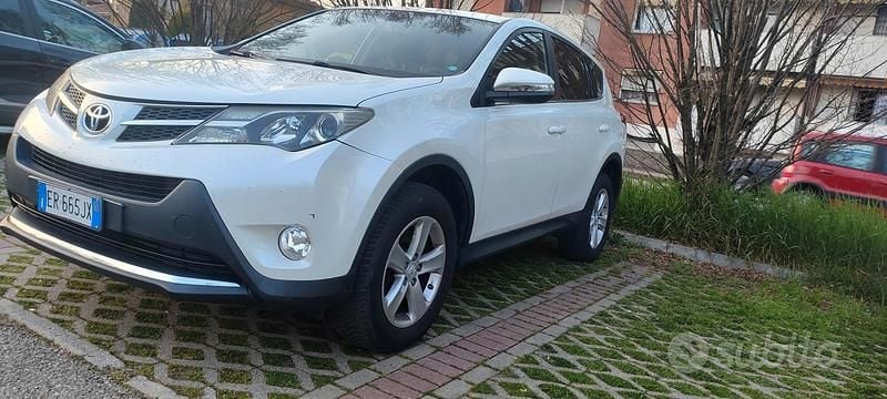 Usata Toyota RAV4 Life 124 CV (91 kW) 2014 Bianco SUV
