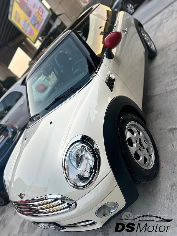 Usata Mini Cooper 109 CV (80 kW) 2008 Bianco Utilitaria