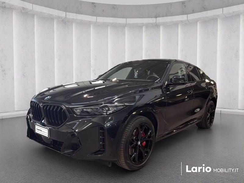 Usata BMW X6 M Sport 298 CV (219 kW) 2025 Black sapphire metallizzato SUV