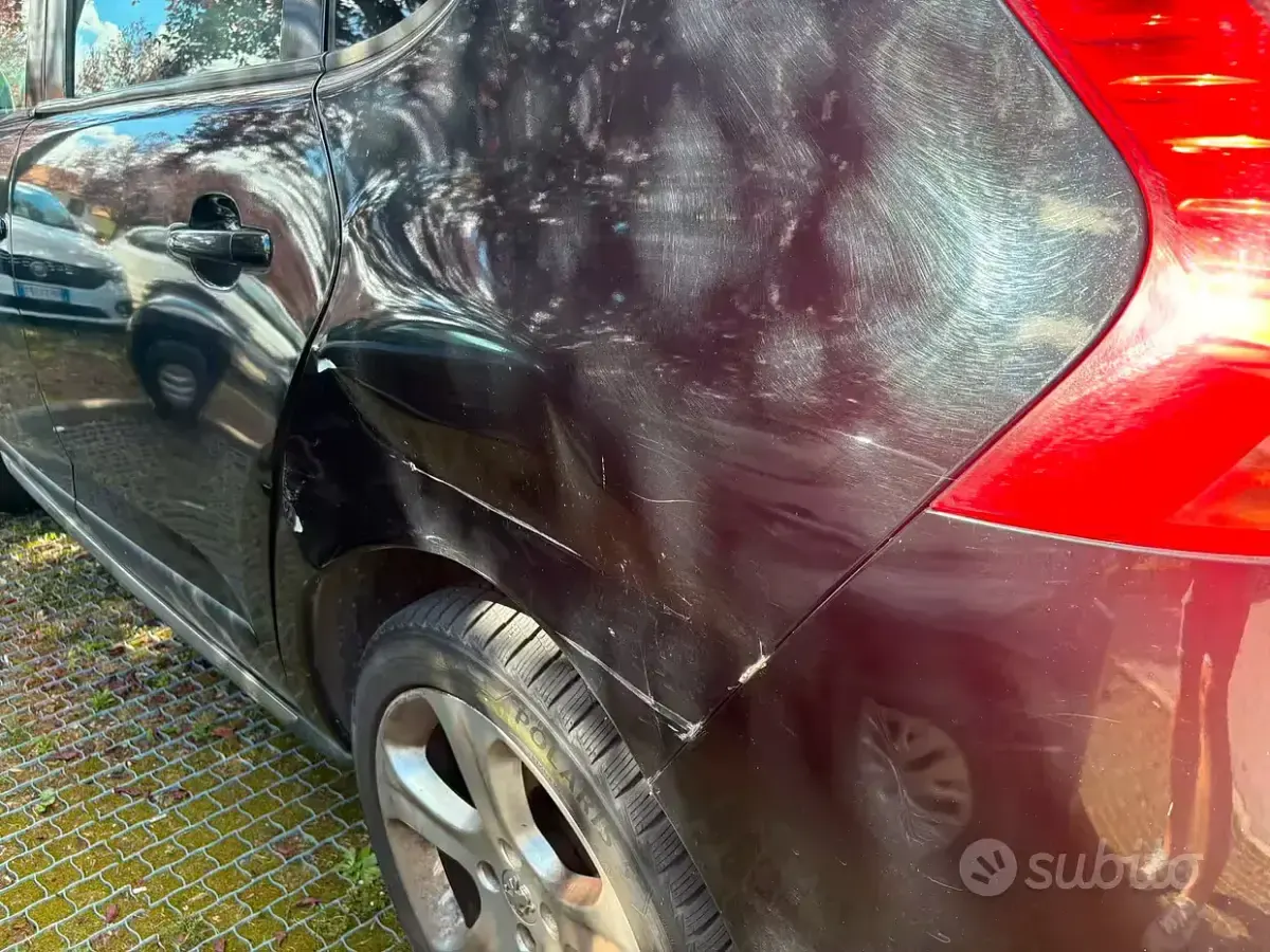 Usata Peugeot 3008 Allure 112 CV (82 kW) 2011 Nero Station wagon