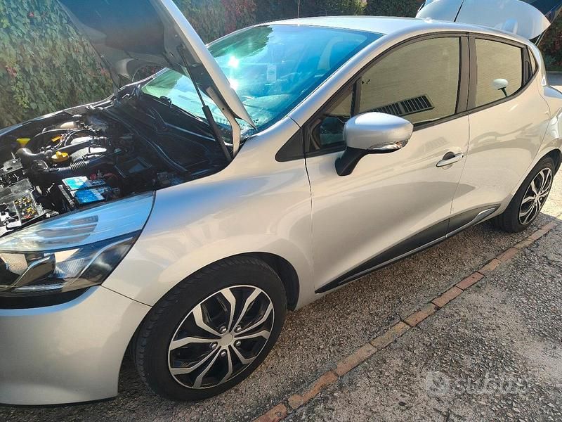Usata Renault Clio IV 90 CV (66 kW) 2019 Grigio Berlina