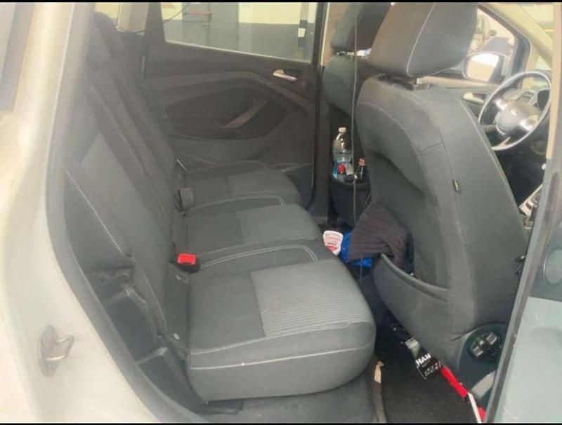 Usata Ford C-MAX Titanium 116 CV (85 kW) 2015 Bianco Monovolume