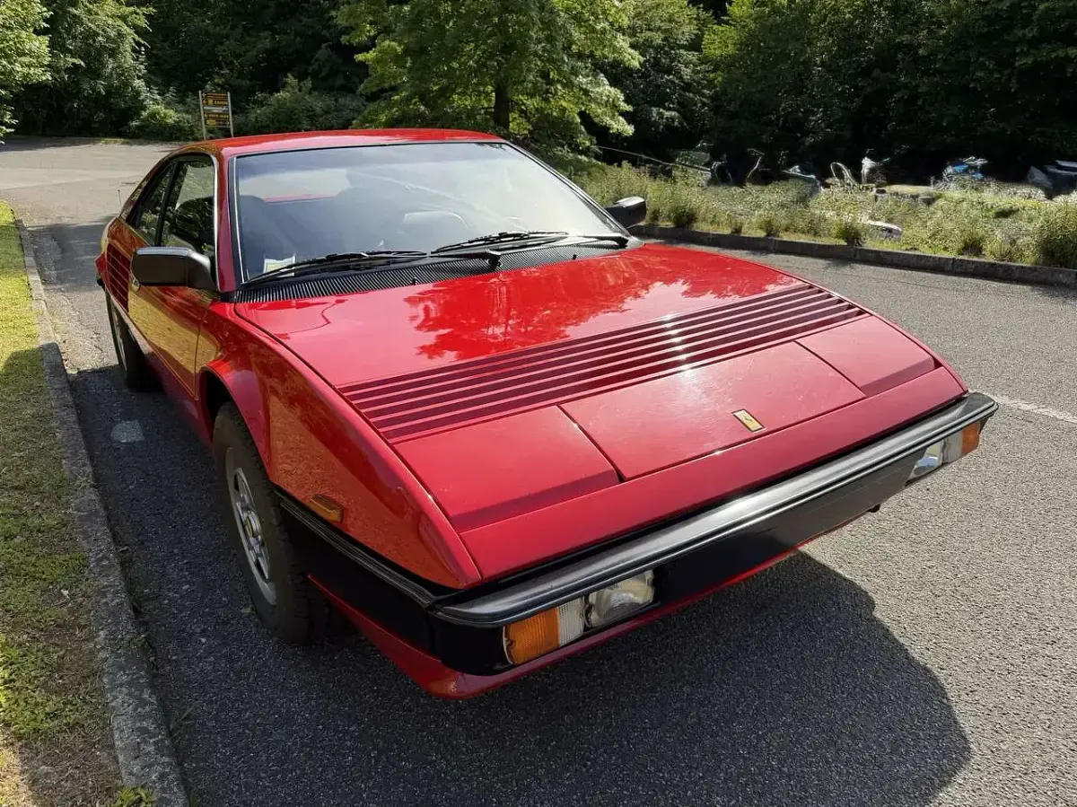 Usata Ferrari Mondial 241 CV (177 kW) 1984 Rosso Coupé