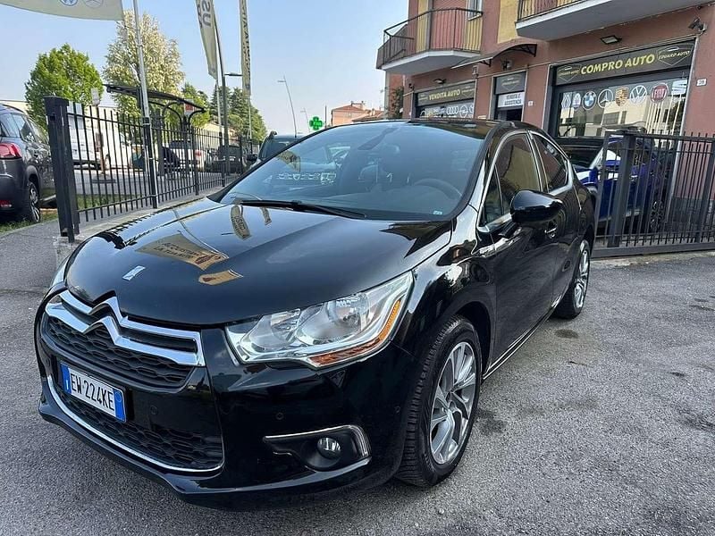 Usata Citroën DS4 So Chic 114 CV (83 kW) 2014 Nero Utilitaria