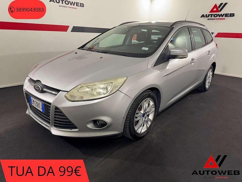 Argento Usata 2012 Ford Focus Station wagon | 2800 € (Ottimo prezzo) - Immagine 1/3