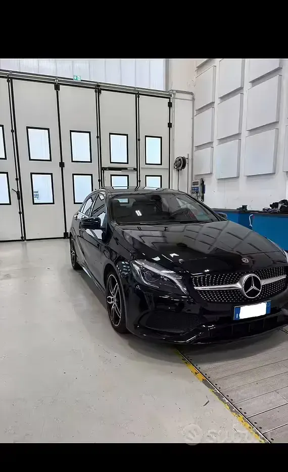 Usata Mercedes A200 AMG 136 CV (100 kW) 2017 Nero Utilitaria