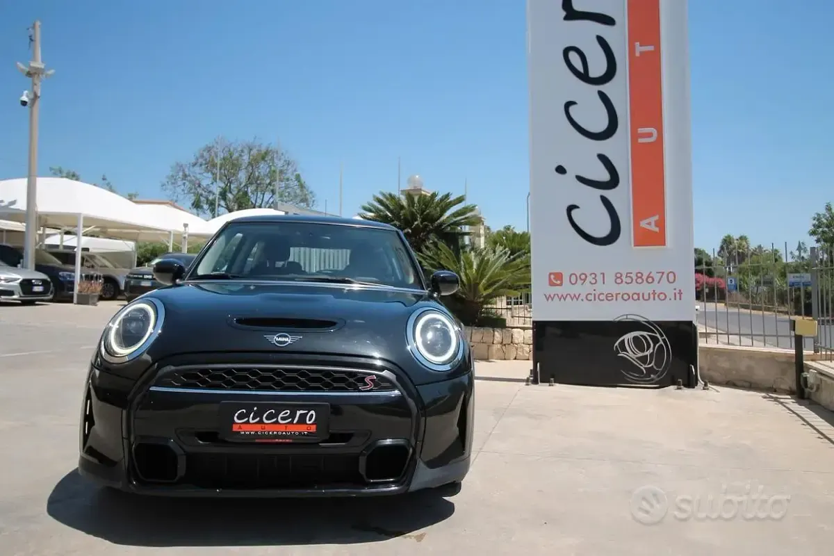 Usata Mini Cooper S Classic 178 CV (130 kW) 2022 Nero Utilitaria