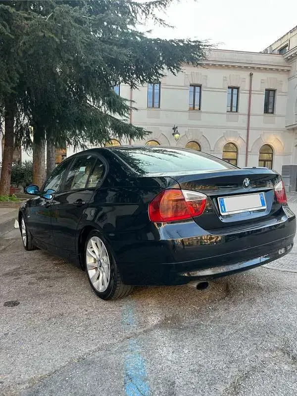 Usata BMW 320 163 CV (119 kW) 2005 Nero Berlina