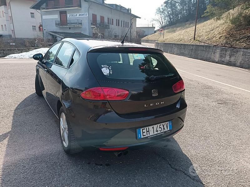 Gebraucht Seat Leon 125 PS (91 kW) 2013 Schwarz Limousine