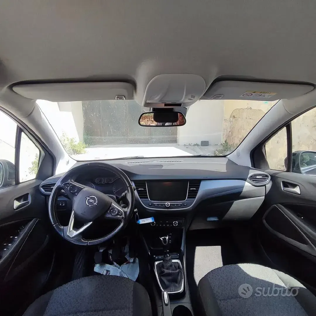 Usata Opel Crossland 110 CV (80 kW) 2022 Nero SUV