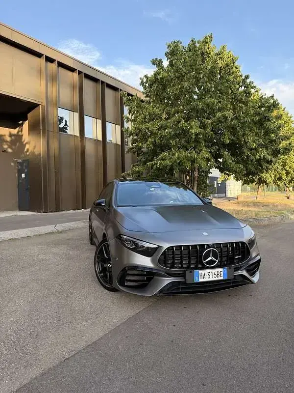 Usata Mercedes A45 AMG Premium 421 CV (309 kW) 2025 Utilitaria