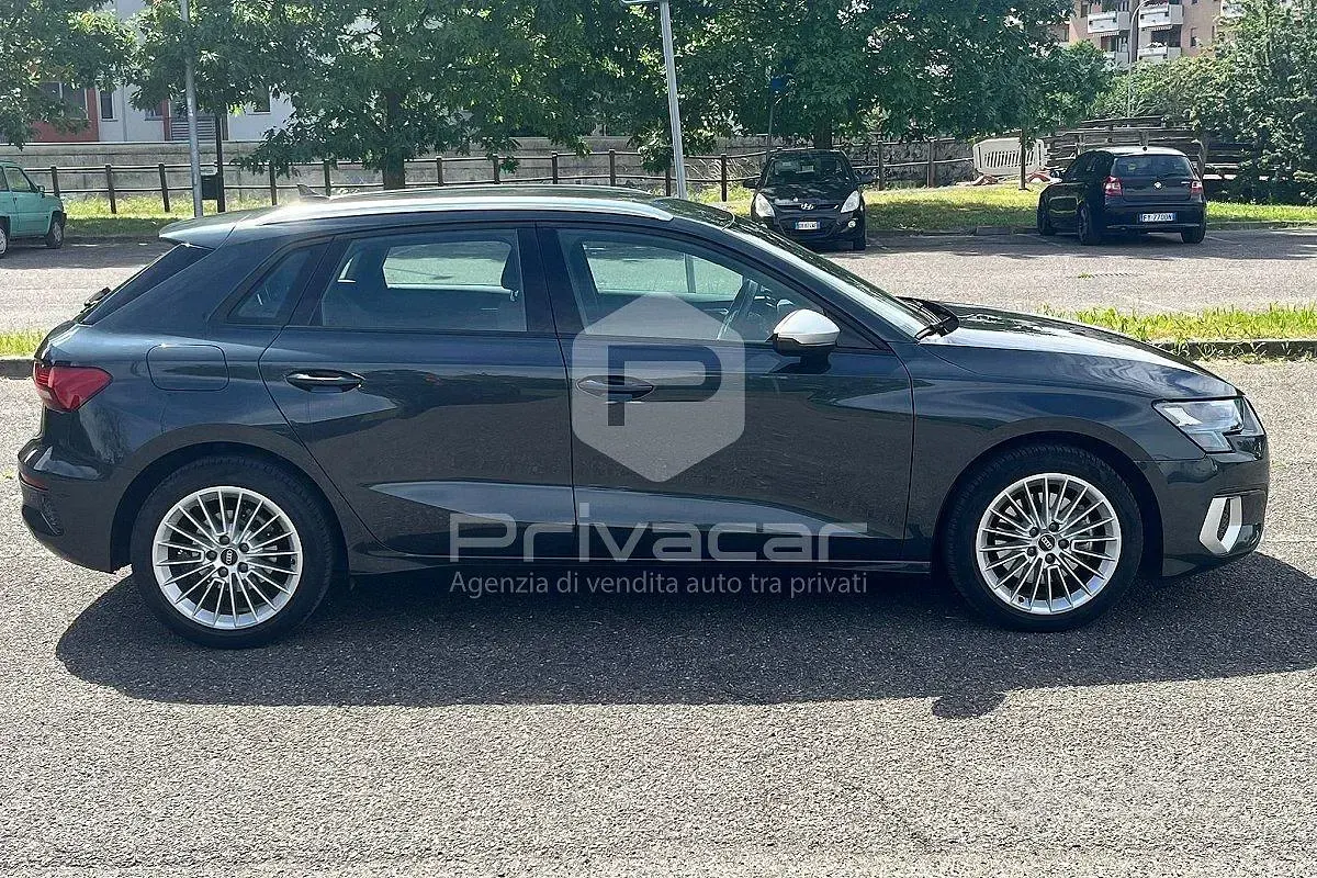 Occasion Audi A3 Sportback Advanced 116 PK (85 kW) 2021 Grijs Hatchback