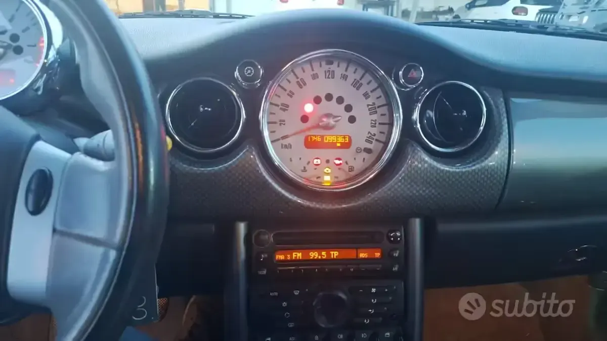 Usata Mini Cooper 116 CV (85 kW) 2006 Utilitaria