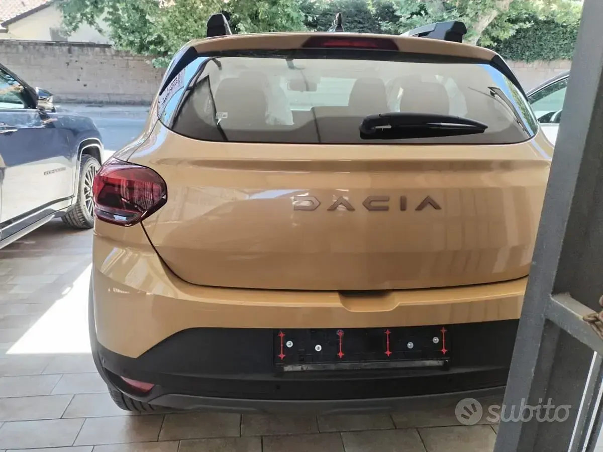 Usata Dacia Sandero Extreme 101 CV (74 kW) 2025 Beige Berlina