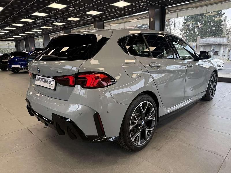 Usata BMW 120 M Sport 170 CV (125 kW) 2025 Brooklyn grey Utilitaria