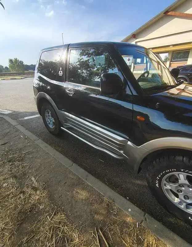 Usata Mitsubishi Pajero 160 CV (117 kW) 2000 SUV