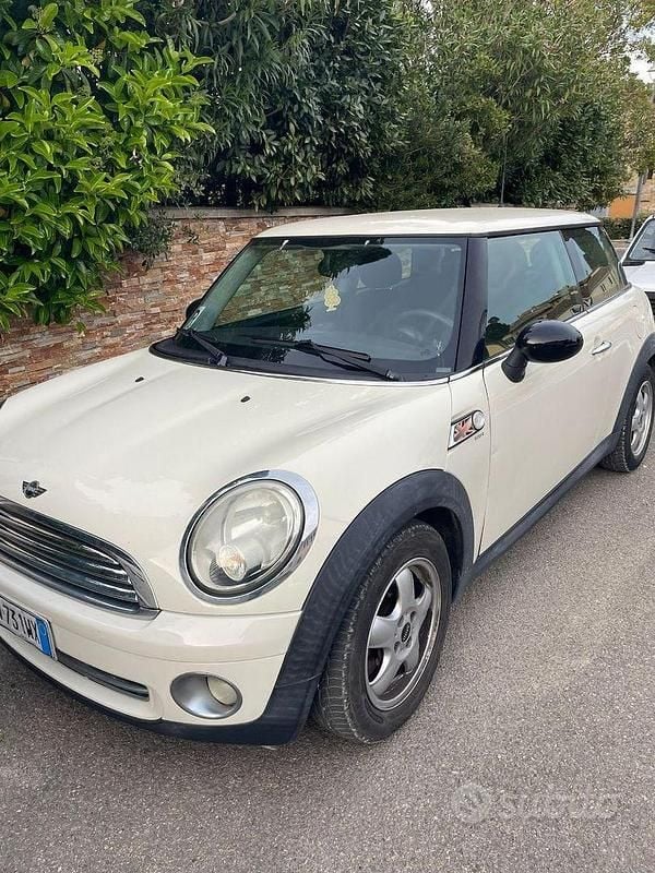 Usata Mini ONE 75 CV (55 kW) 2009 Utilitaria