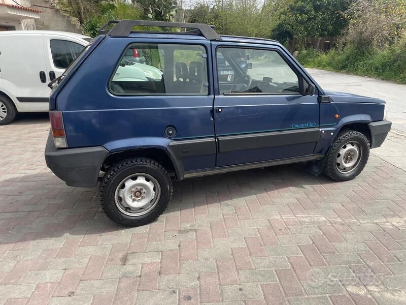 Usata Fiat Panda 4x4 Club 50 CV (36 kW) 1993 Blu Utilitaria