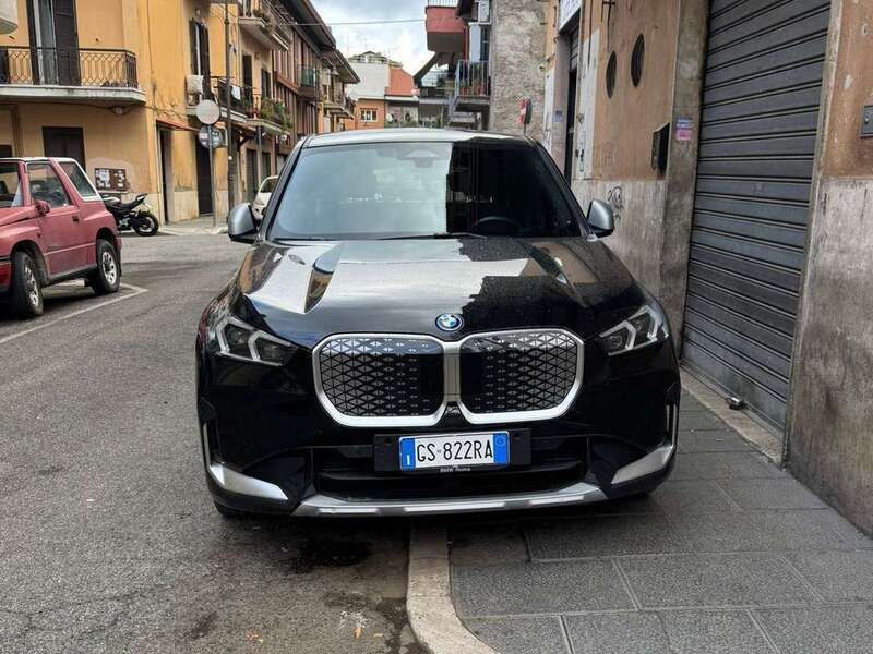Nero Usata 2023 BMW iX1 SUV | 33.500 € (Buon prezzo) - Immagine 1/1