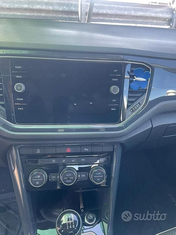 Usata VW T-Roc Advance 116 CV (85 kW) 2019 Bianco SUV