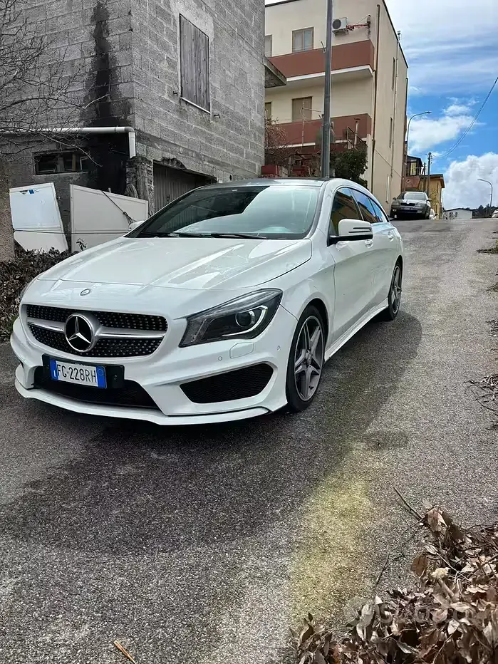 Usata Mercedes CLA200 136 CV (100 kW) 2015 Bianco Coupé