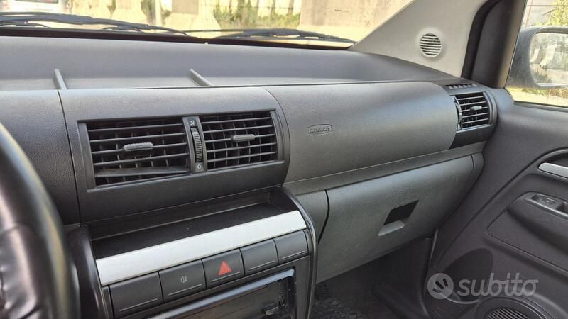 Usata VW Fox 54 CV (39 kW) 2005 Grigio Utilitaria