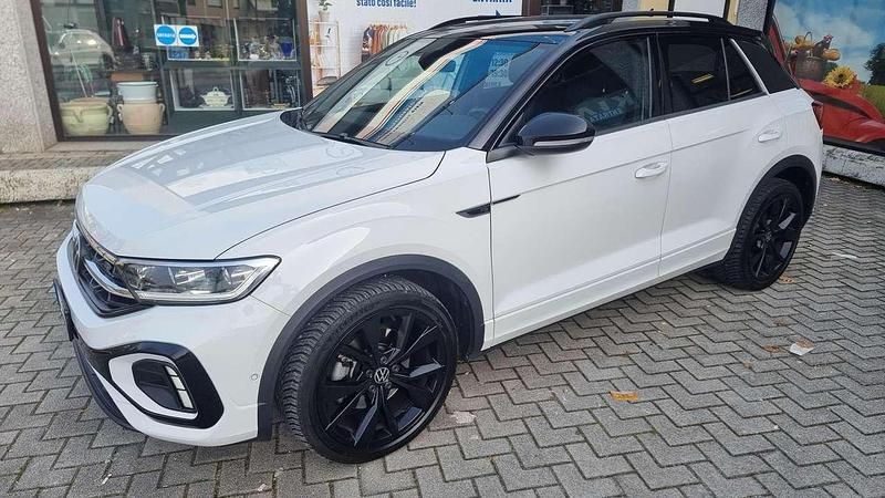 Usata VW T-Roc R-line 150 CV (110 kW) 2022 Pure white / nero SUV