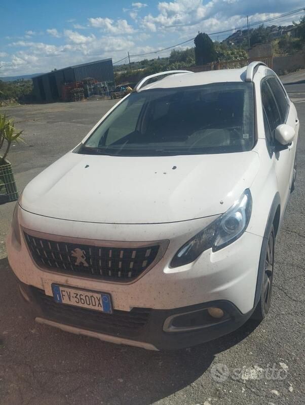 Usata Peugeot 2008 92 CV (67 kW) 2019 Bianco SUV