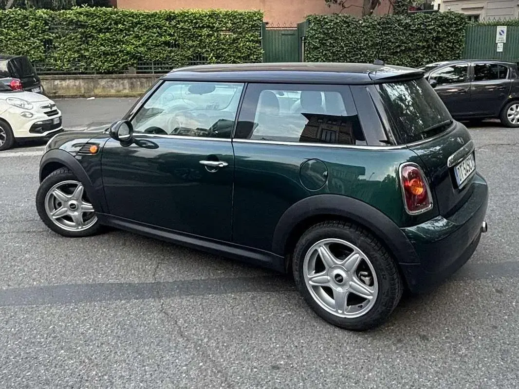 Usata Mini Cooper 120 CV (88 kW) 2009 Verde Utilitaria