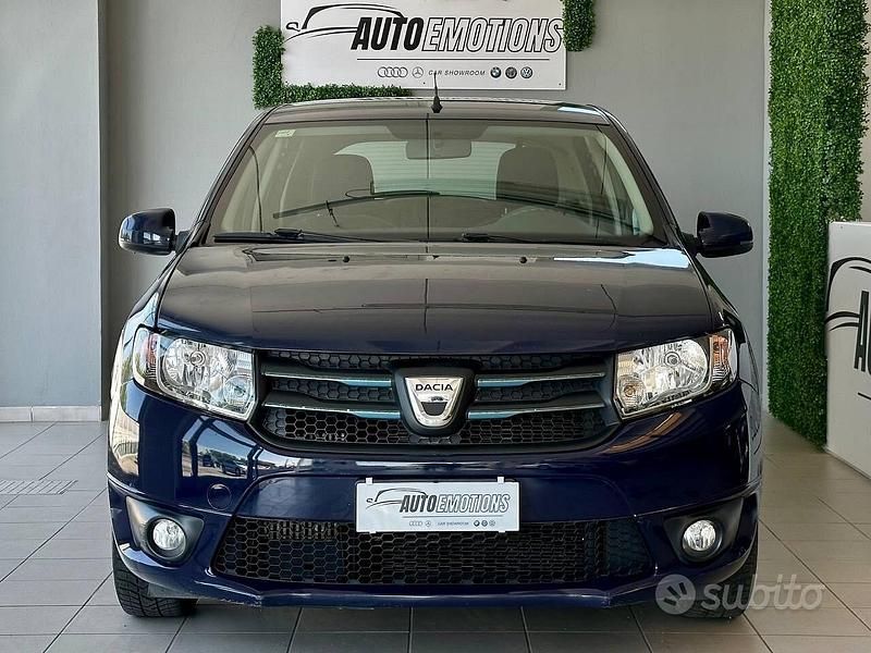 Usata Dacia Sandero 90 CV (66 kW) 2016 Blu Berlina