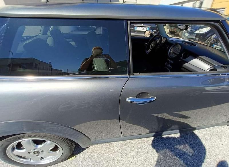 Usata Mini ONE 75 CV (55 kW) 2010 Grigio Utilitaria
