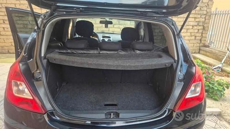 Usata Opel Corsa 2009 Nero Utilitaria