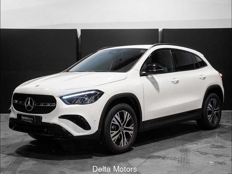Nuova Mercedes GLA180 Advanced 116 CV (85 kW) 2026 Nero SUV